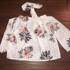 BRAND NEW Womans Floral Blouse SZ. S